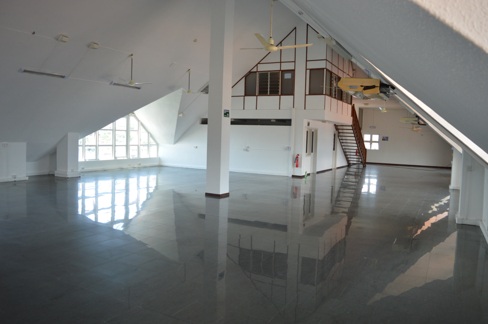 Office for rent in Quatre Bornes, center, Mauritius – LexpressProperty.com | 235132 | Ref01