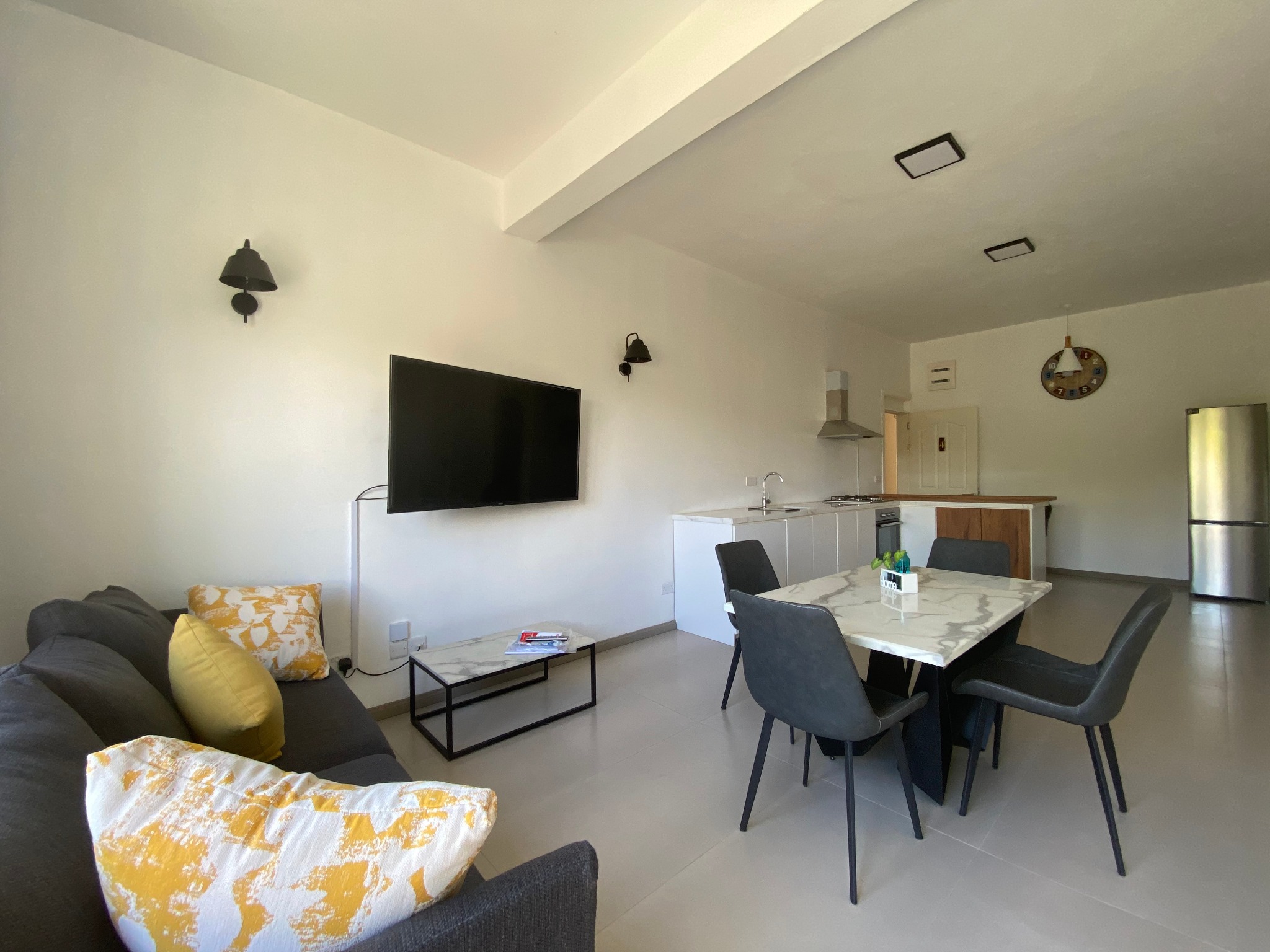 Appartement 2 Chambre(s) en location à Ebène, centre, île Maurice – LexpressProperty.com | 263362 | Ref01