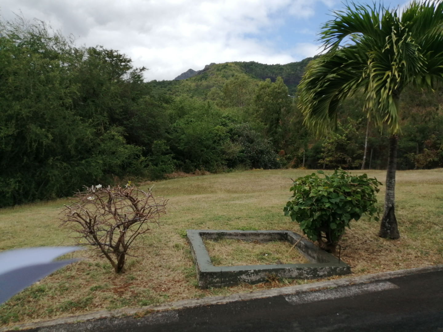 Residential land of 2553 m2 for sale in Pailles, center, Mauritius – LexpressProperty.com | 258308 | Ref01