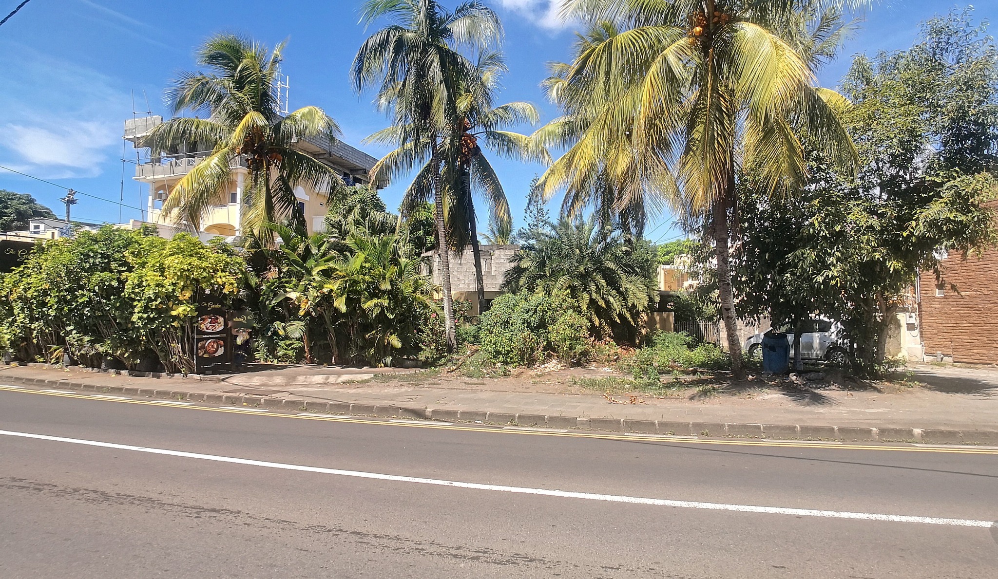 Entrepôt vente à Grand Bay, nord, île Maurice – LexpressProperty.com | 267463 | Ref01
