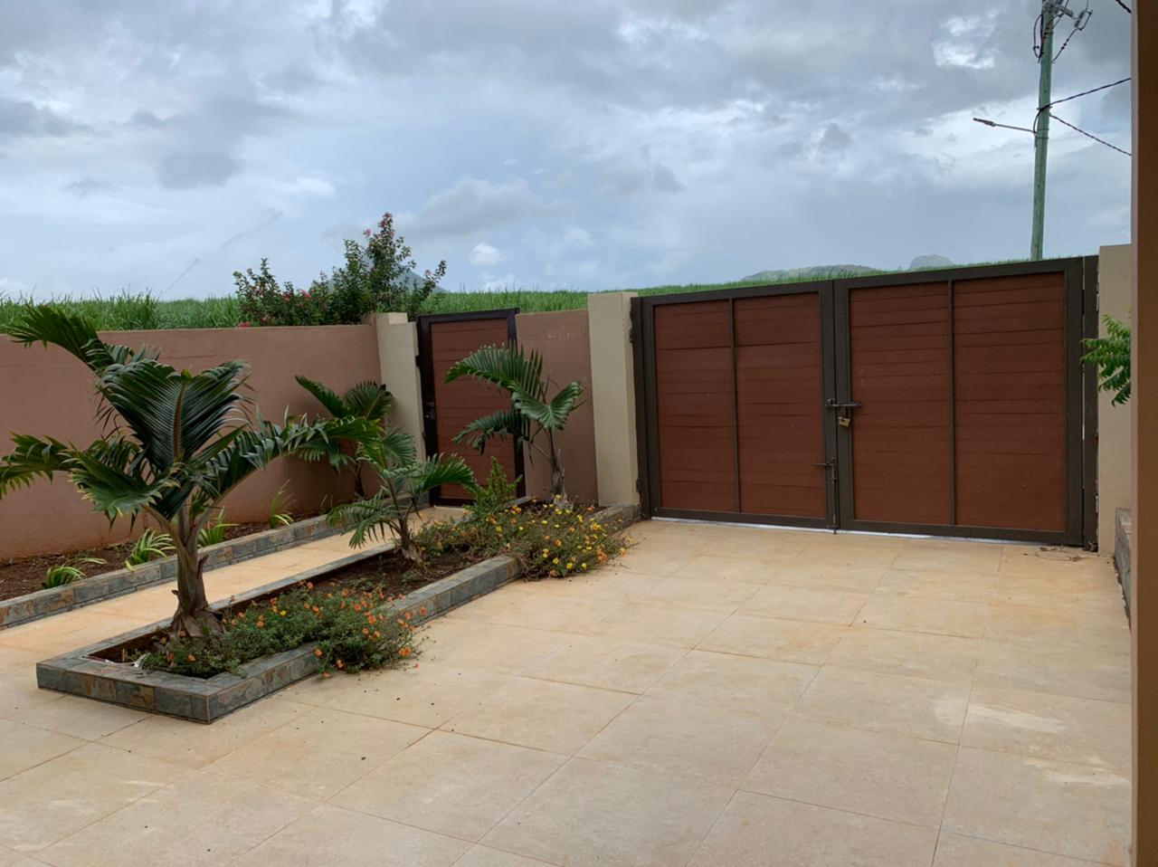 House / Villa of 4 bedrooms for sale in Albion, west, Mauritius – LexpressProperty.com | 267081 | Ref01