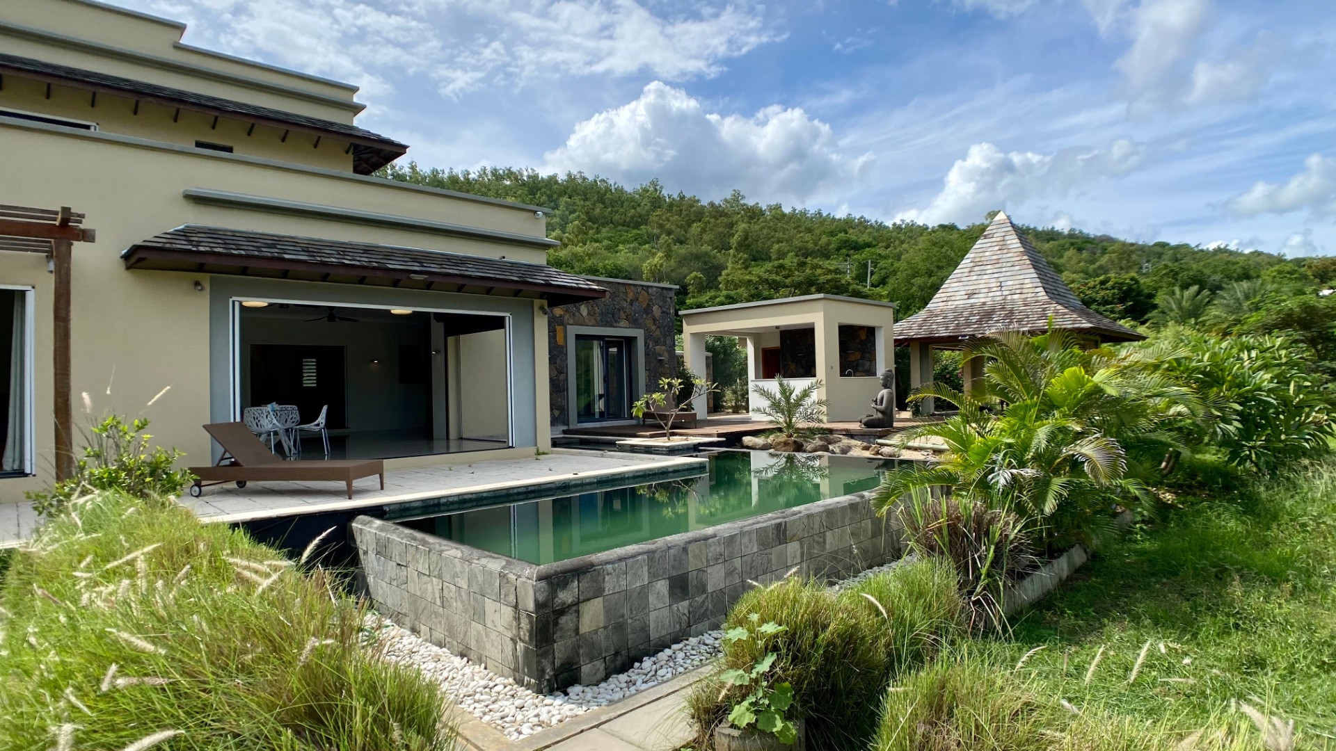 House / Villa of 5 bedrooms for sale in Black River, west, Mauritius – LexpressProperty.com | 191636 | Ref01