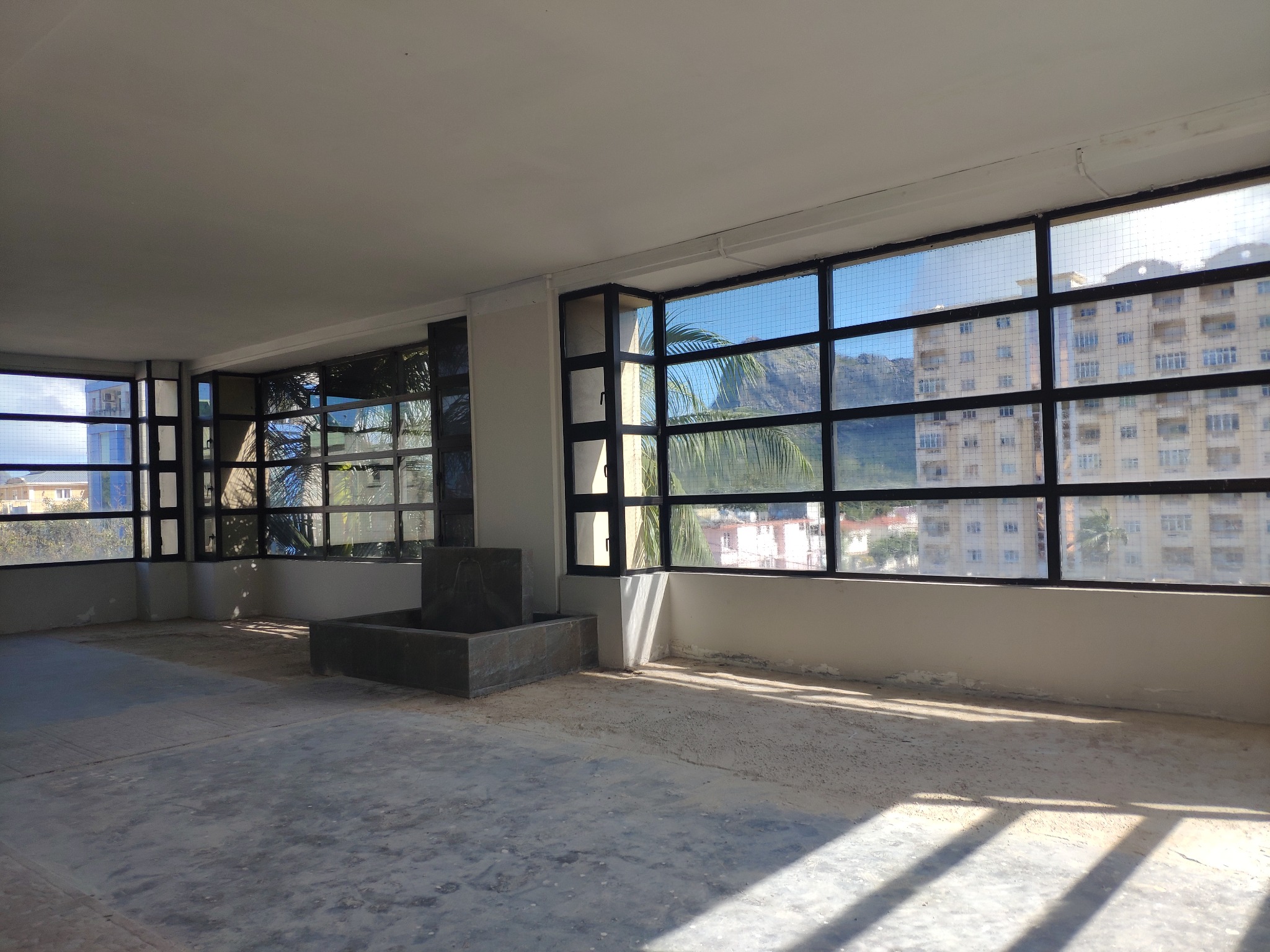 Commercial space for rent in Quatre Bornes, center, Mauritius – LexpressProperty.com | 193529 | Ref01