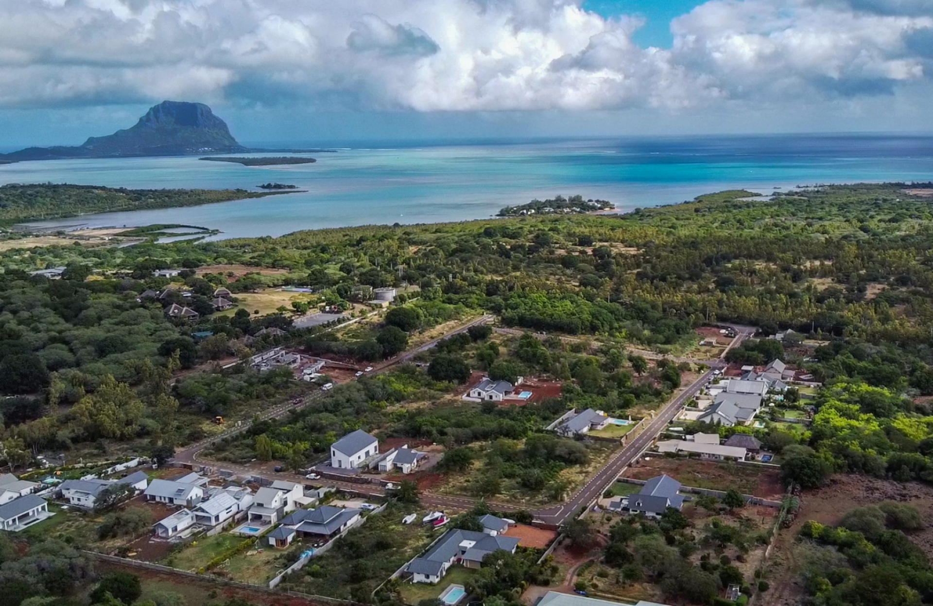 Residential land of 1189 m2 for sale in Petite Rivière Noire, west, Mauritius – LexpressProperty.com | 245875 | Ref01