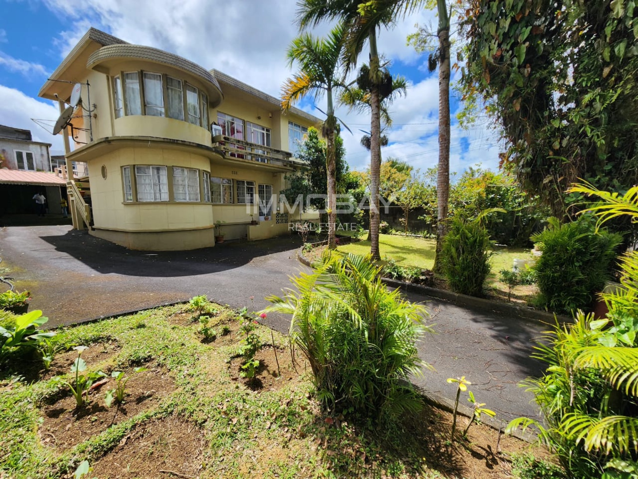 Maison / Villa 6 Chambre(s) en vente à Curepipe, centre, île Maurice – LexpressProperty.com | 309075 | Ref01