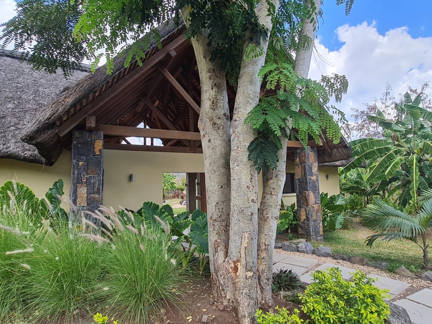 House / Villa of 3 bedrooms for rent in Black River, west, Mauritius – LexpressProperty.com | 383618 | Ref01