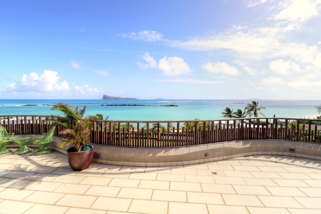 Penthouse of 3 bedrooms for sale in Cap Malheureux, north, Mauritius – LexpressProperty.com | 381395 | Ref01