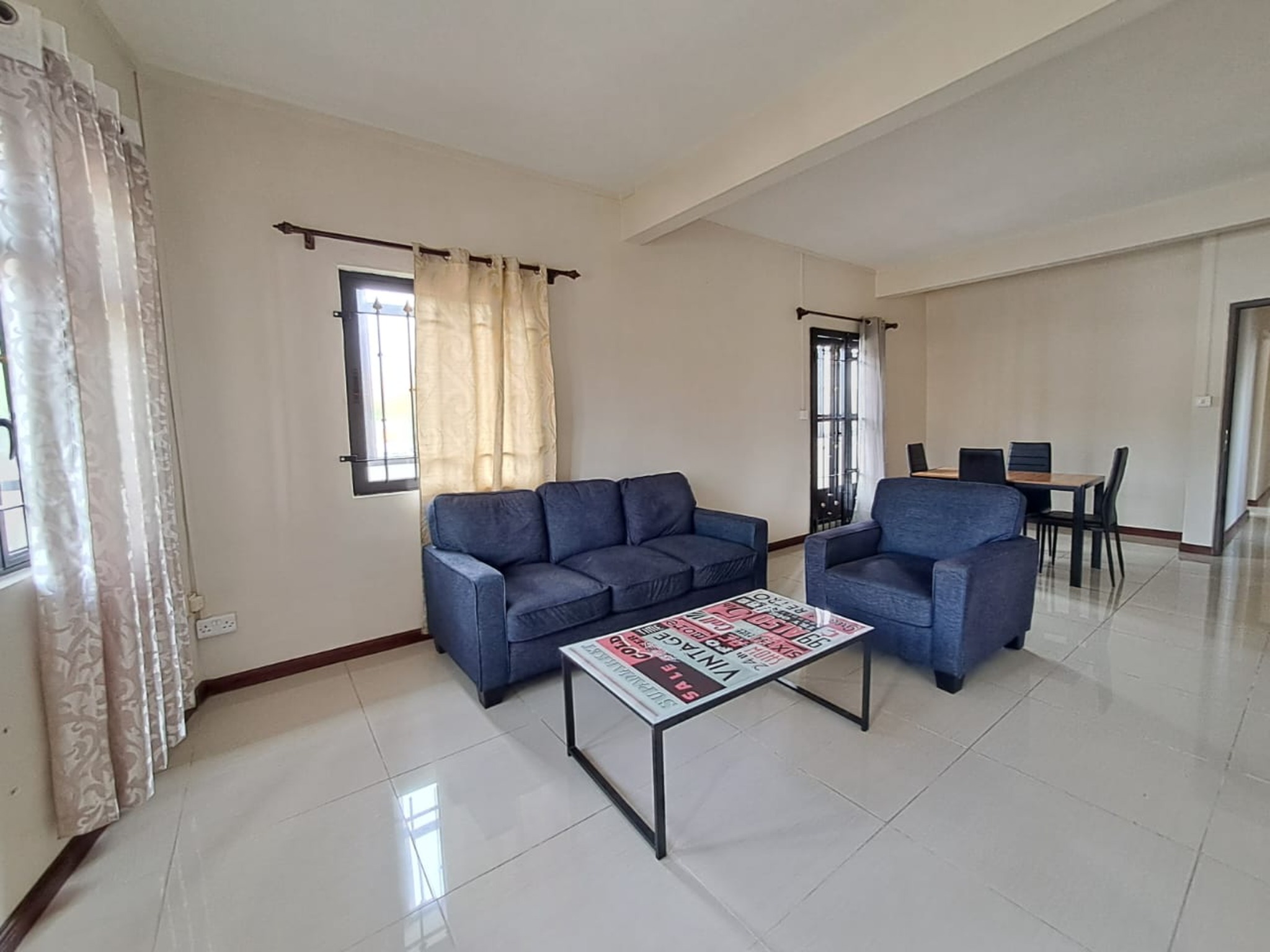 Complexe / Bâtiment résidentiel  en vente à Curepipe, centre, île Maurice – LexpressProperty.com | 387492 | Ref01