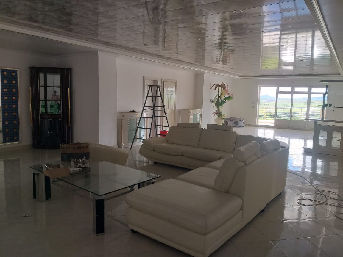 Penthouse 4 Chambre(s) en vente à Quatre Bornes, centre, île Maurice – LexpressProperty.com | 290886 | Ref01