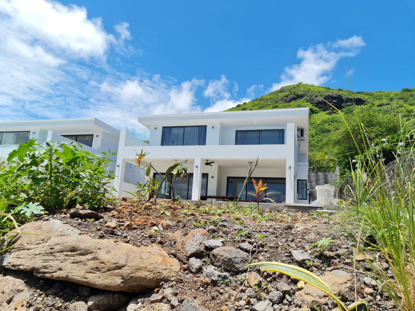House / Villa of 4 bedrooms for rent in Tamarin, west, Mauritius – LexpressProperty.com | 324040 | Ref01