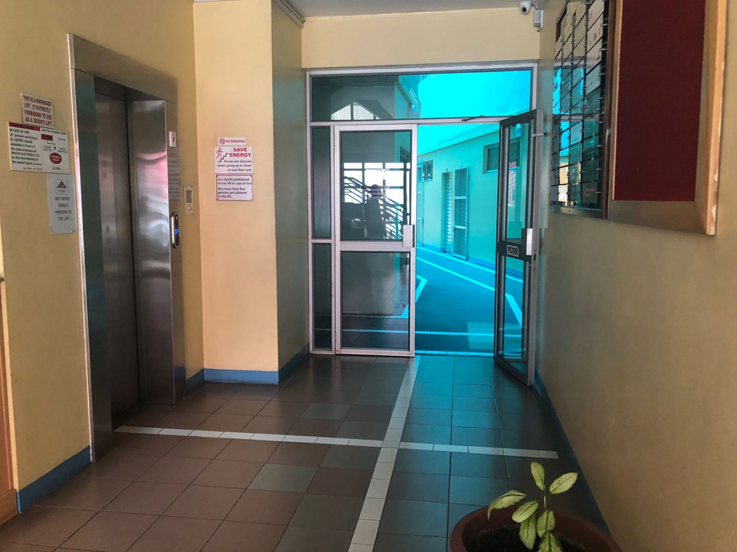 Warehouse for rent in Port Louis, north, Mauritius – LexpressProperty.com | 325248 | Ref01