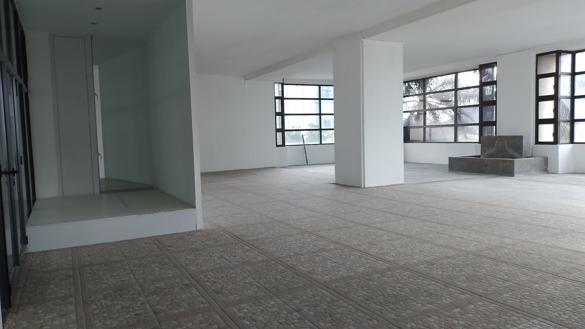 Commercial space for rent in Quatre Bornes, center, Mauritius – LexpressProperty.com | 326181 | Ref01