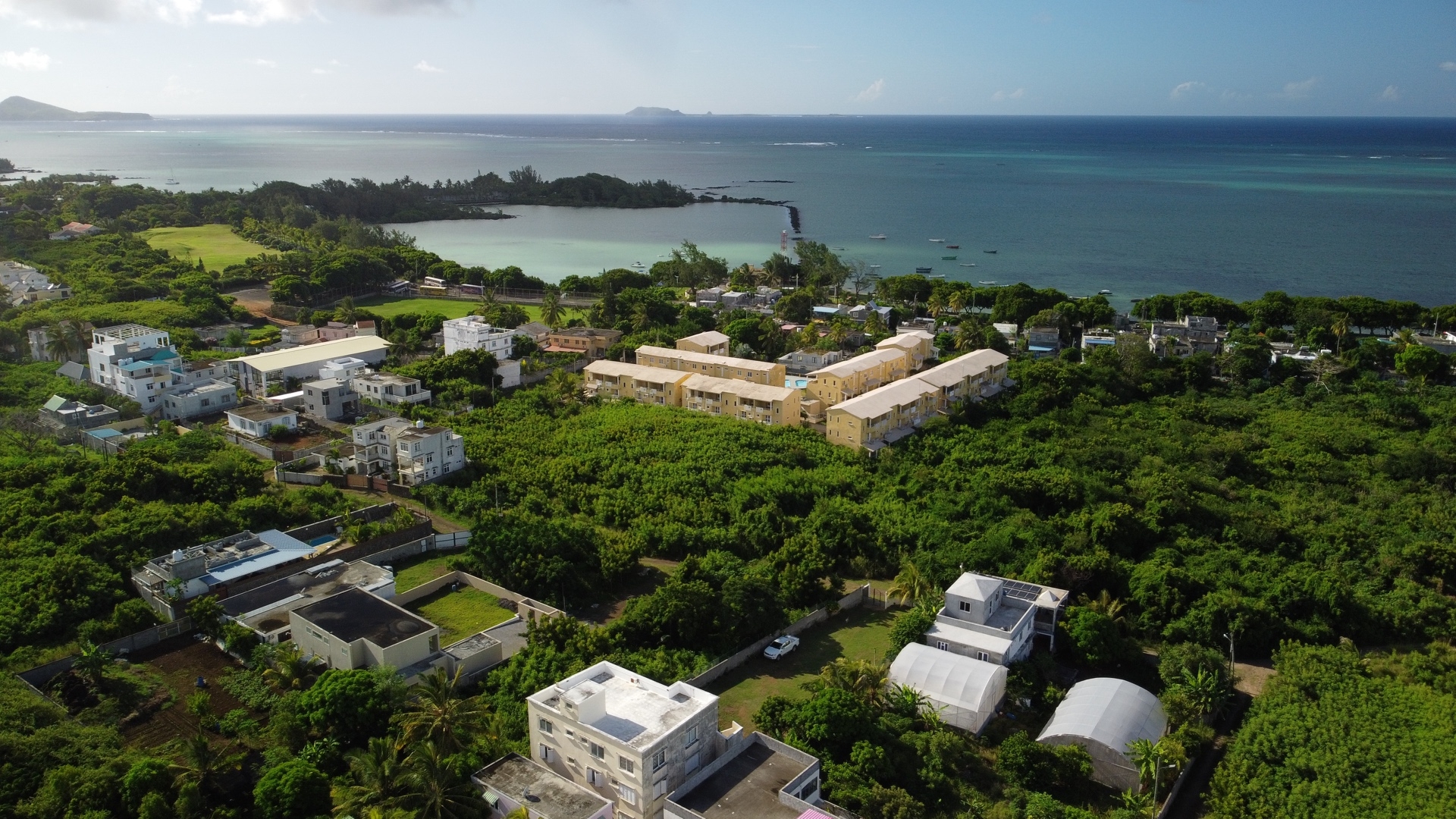 Residential land of 34866 m2 for sale in Grand Gaube, north, Mauritius – LexpressProperty.com | 306807 | Ref01