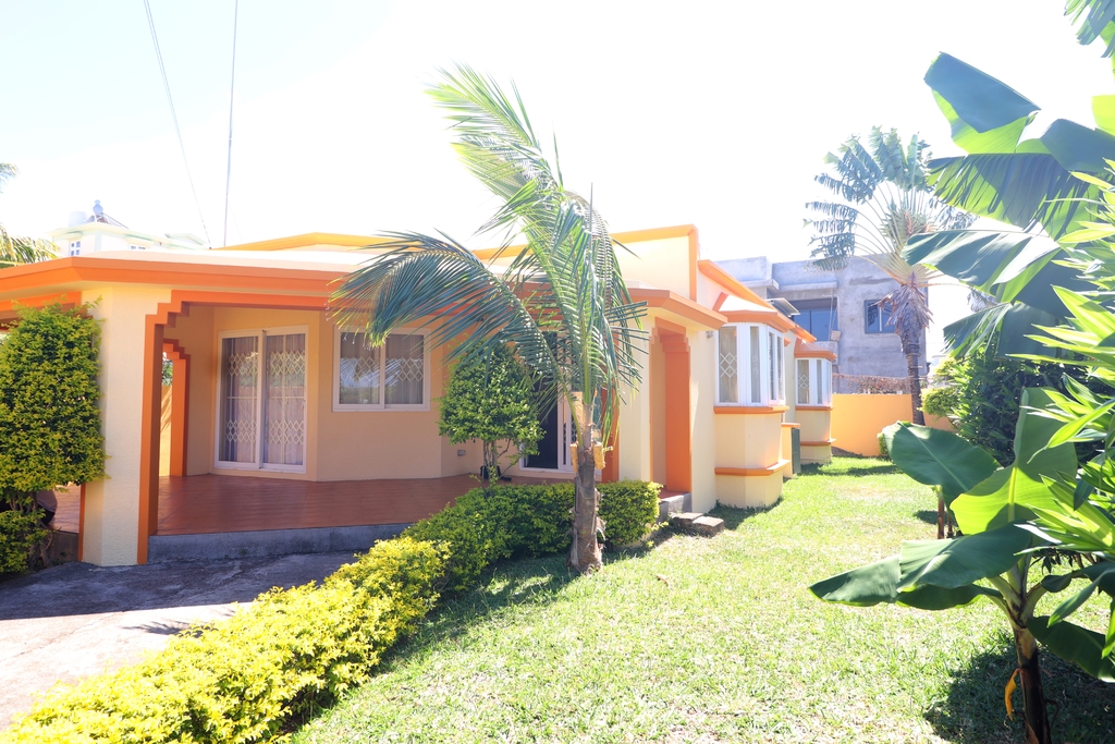 House / Villa of 2 bedrooms for rent in Mahébourg, south, Mauritius – LexpressProperty.com | 329424 | Ref01