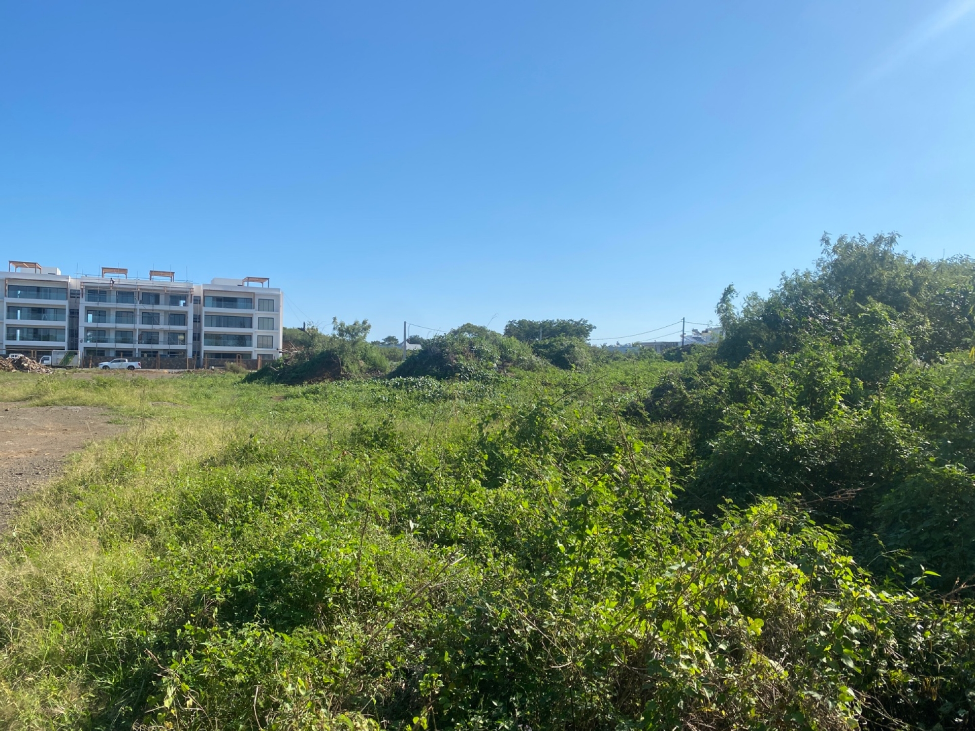 Terrain résidentiel de 8116 m2 en vente à Péreybère, nord, île Maurice – LexpressProperty.com | 336026 | Ref01