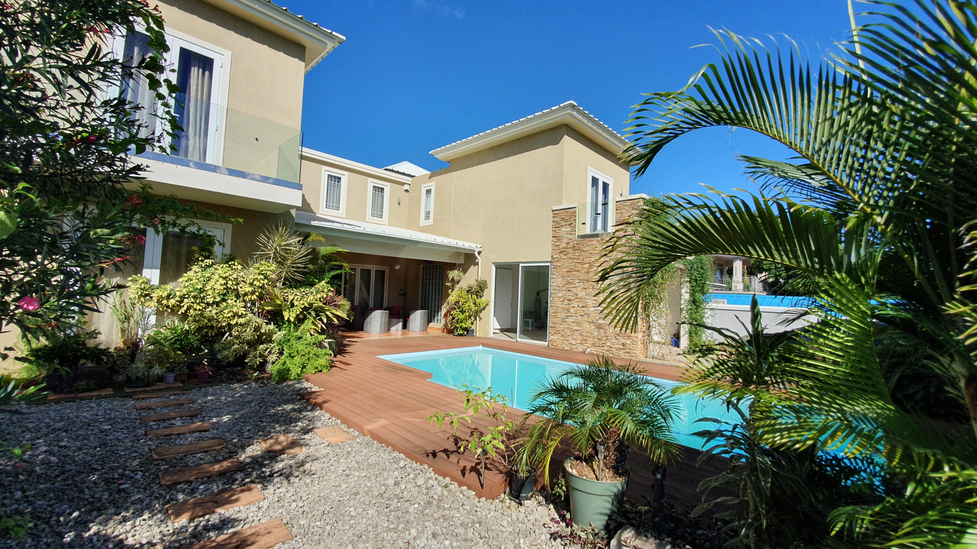 Maison / Villa 4 Chambre(s) en location à Flic en Flac, ouest, île Maurice – LexpressProperty.com | 208254 | Ref01