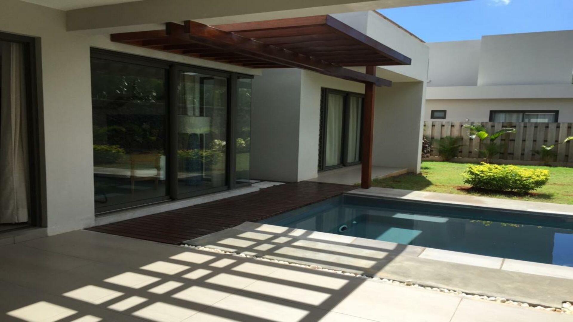 House / Villa of 3 bedrooms for rent in Pailles, center, Mauritius – LexpressProperty.com | 330663 | Ref01