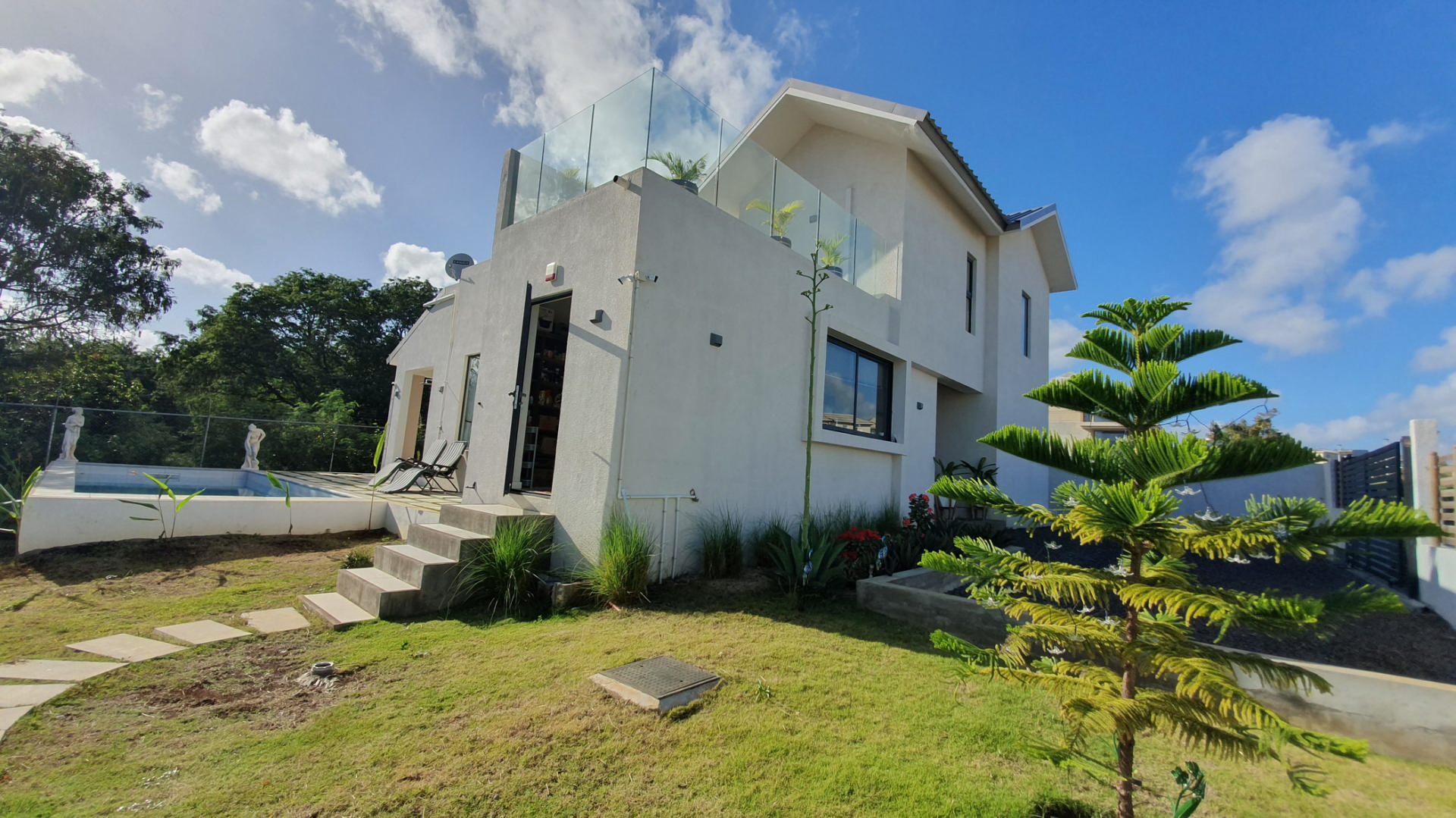 House / Villa of 3 bedrooms for sale in Flic en Flac, west, Mauritius – LexpressProperty.com | 337864 | Ref01