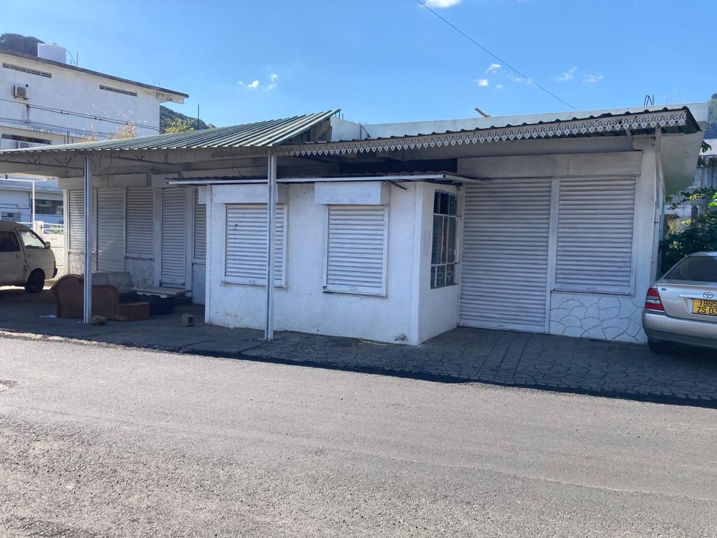 Entrepôt vente à Pailles, centre, île Maurice – LexpressProperty.com | 336593 | Ref01