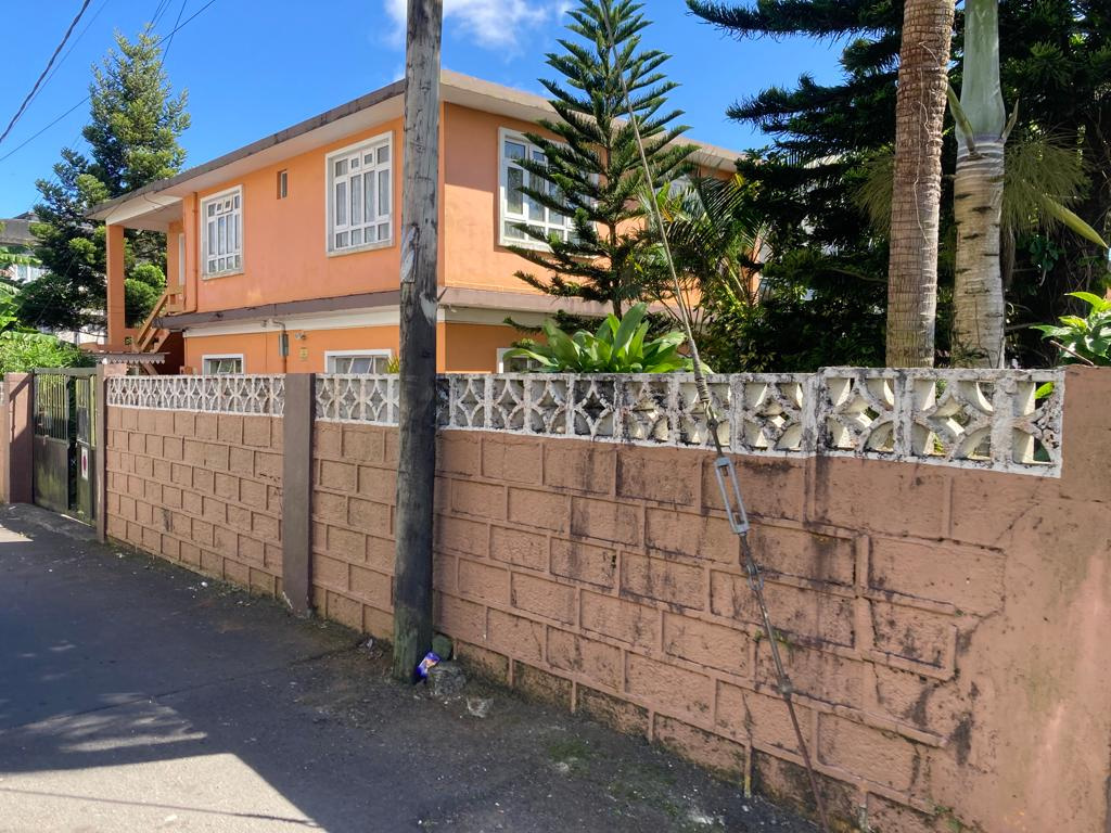Maison / Villa 8 Chambre(s) en vente à Eau Coulée, centre, île Maurice – LexpressProperty.com | 336556 | Ref01