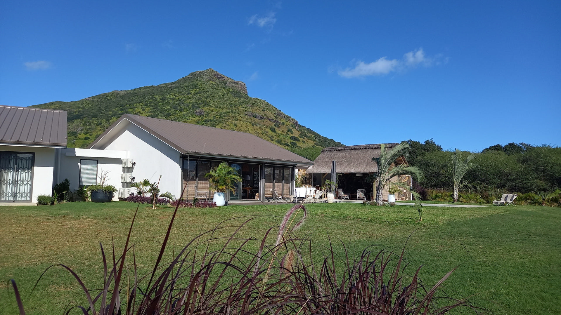 House / Villa of 3 bedrooms for sale in Tamarin, west, Mauritius – LexpressProperty.com | 340039 | Ref01