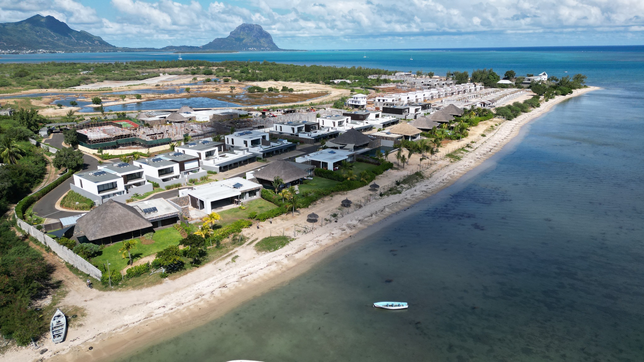 Townhouse / Duplex 3 Chambre(s) en vente à Black River, ouest, île Maurice – LexpressProperty.com | 339062 | Ref01