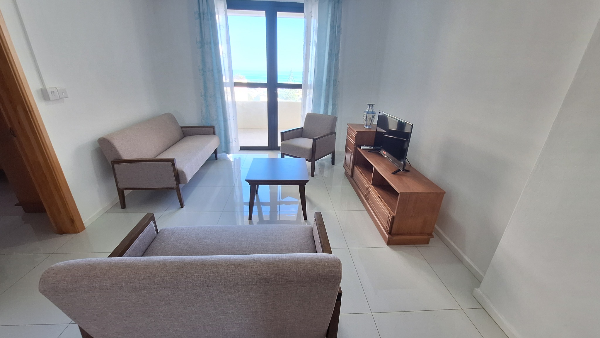 Apartment of 2 bedrooms for rent in Flic en Flac, west, Mauritius – LexpressProperty.com | 345055 | Ref01