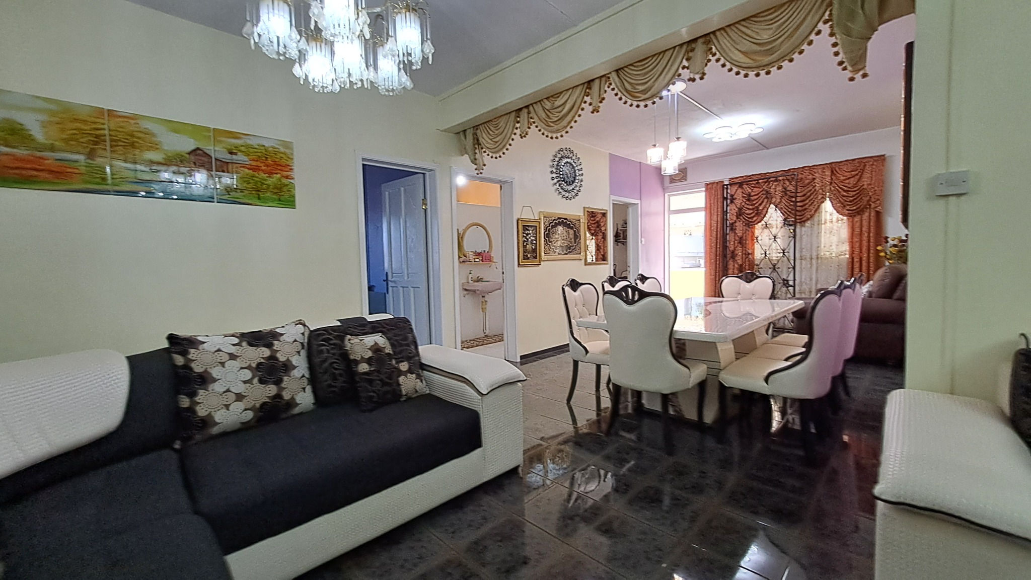 Residential complex / building of 5 bedrooms for sale in Rose Hill, center, Mauritius – LexpressProperty.com | 351911 | Ref01