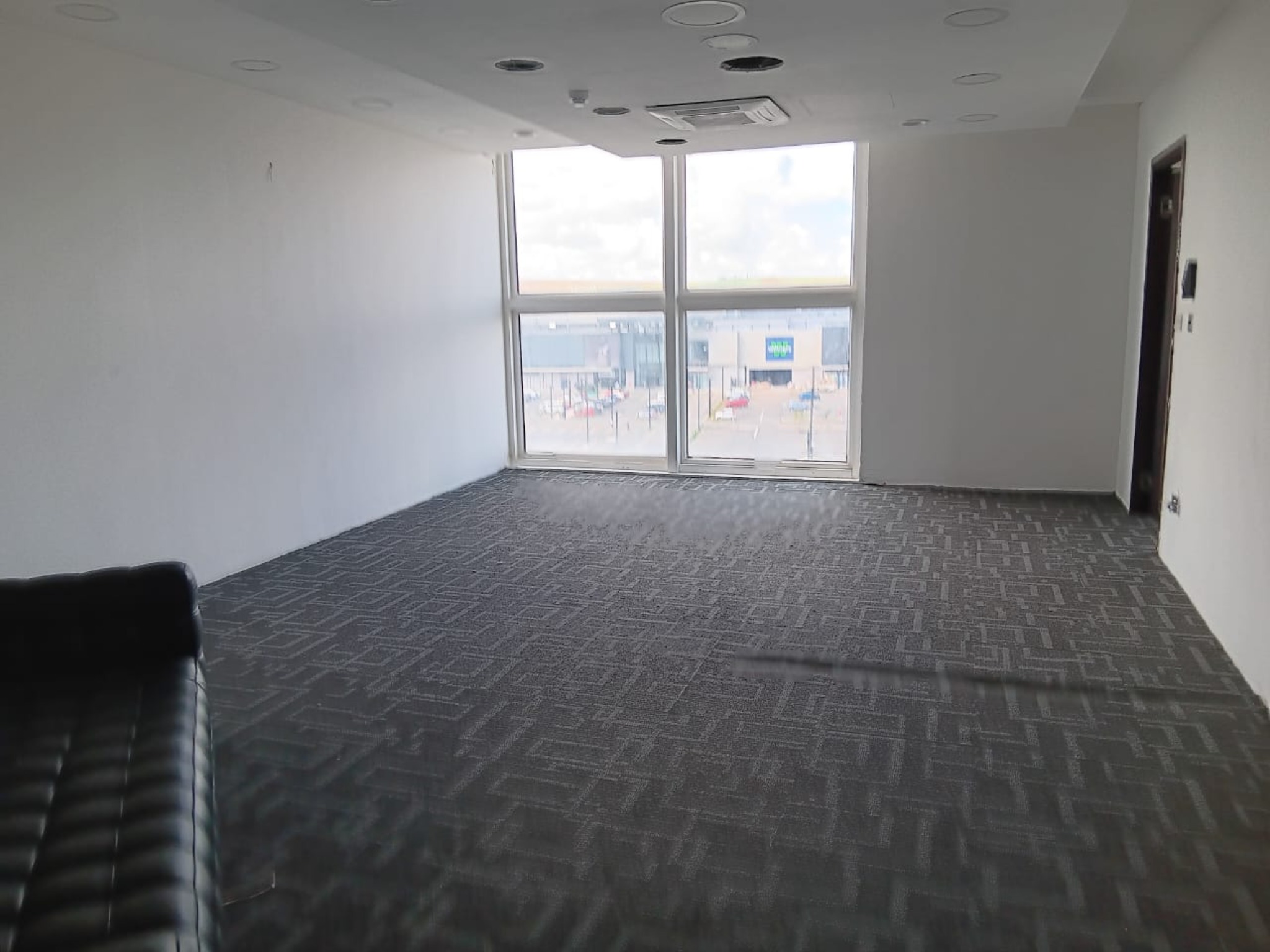 Property – LexpressProperty.com | 351880 | Ref01