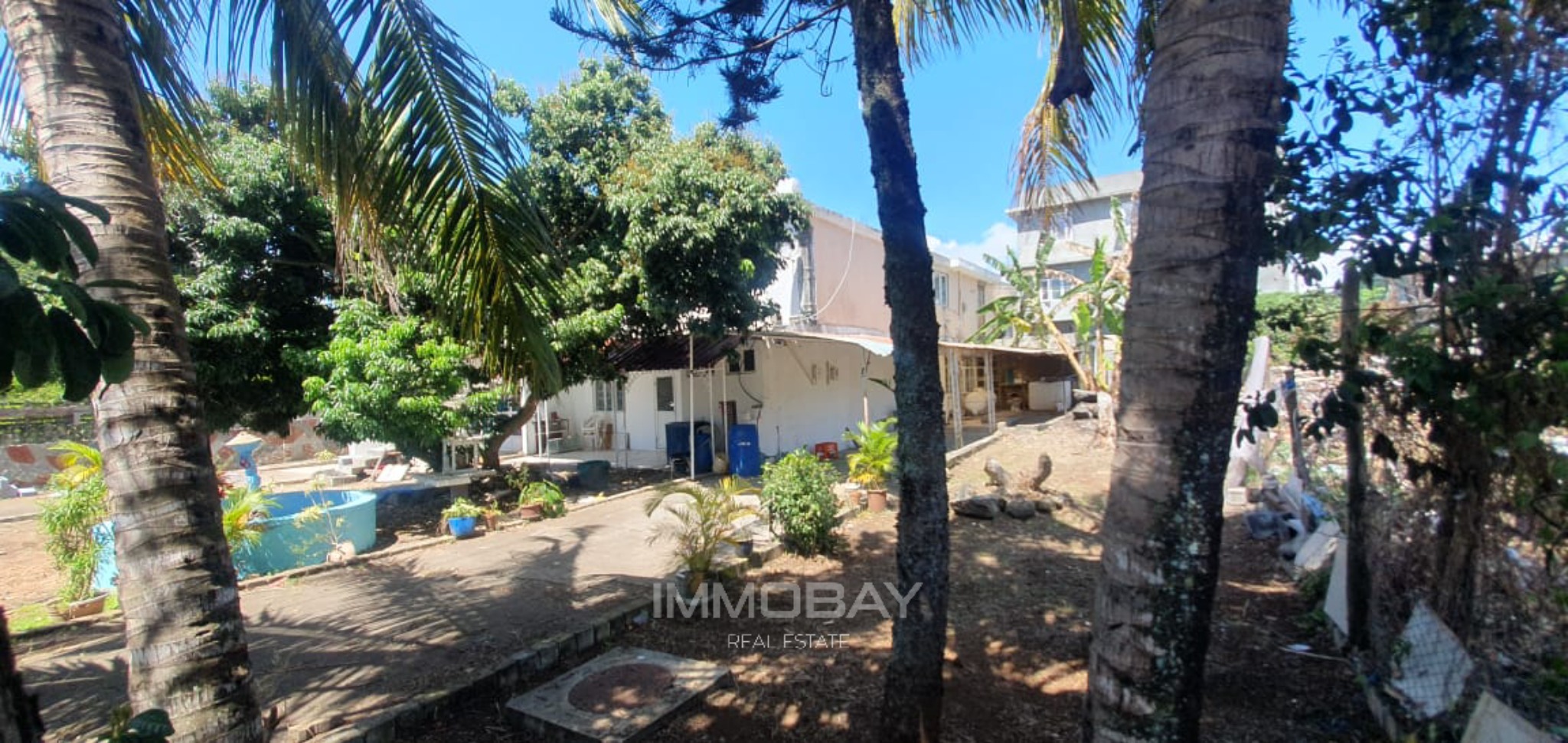 Residential complex / building of 16 bedrooms for sale in Rose Hill, center, Mauritius – LexpressProperty.com | 369895 | Ref01