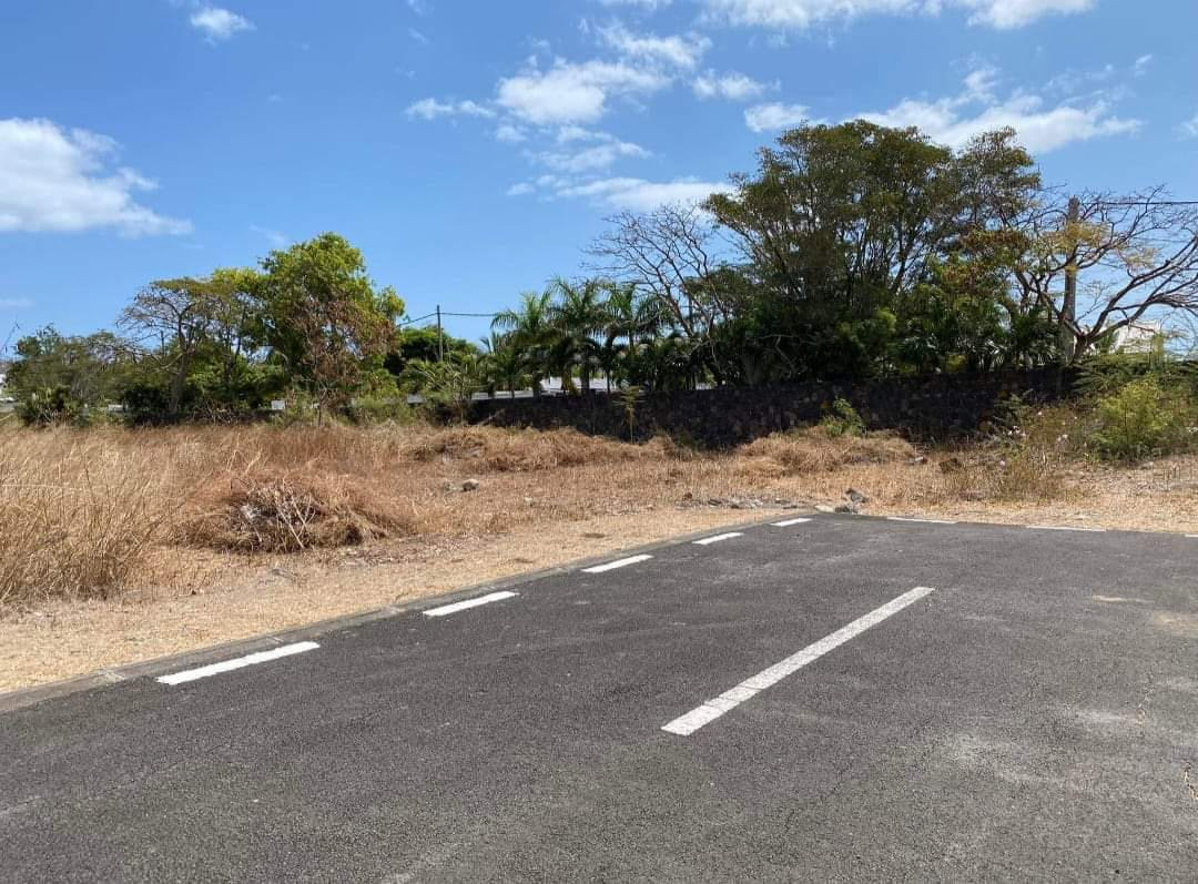 Terrain résidentiel de 1236 m2 en vente à Tamarin, ouest, île Maurice – LexpressProperty.com | 516389 | Ref01