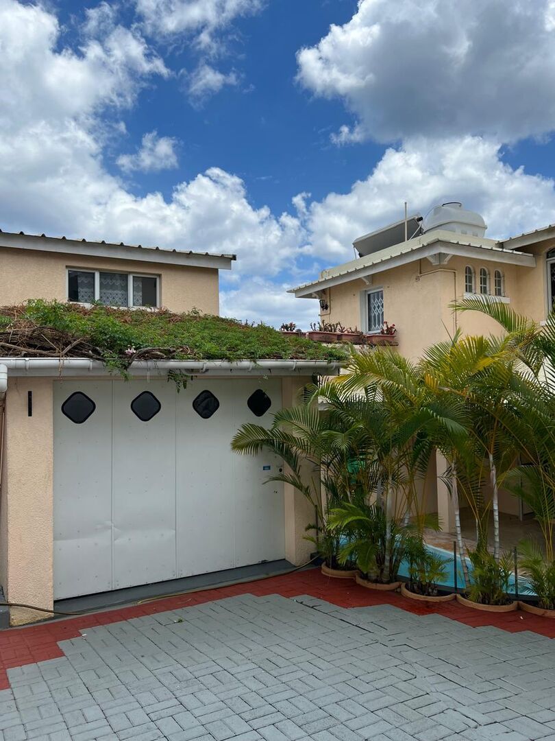 House / Villa of 4 bedrooms for sale in Flic en Flac, west, Mauritius – LexpressProperty.com | 562657 | Ref01