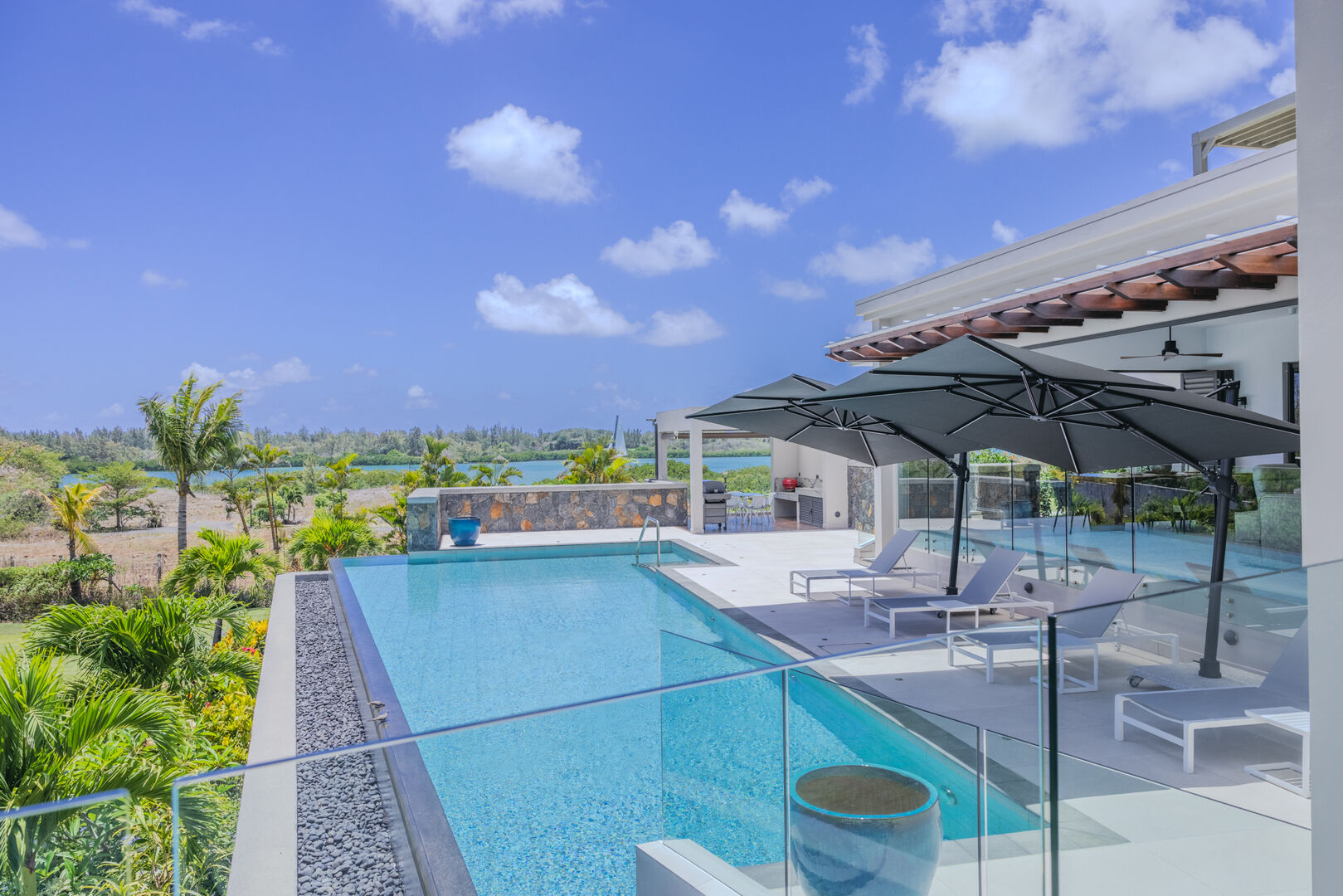 Maison / Villa 4 Chambre(s) en vente à Beau Champ, est, île Maurice – LexpressProperty.com | 675207 | Ref01