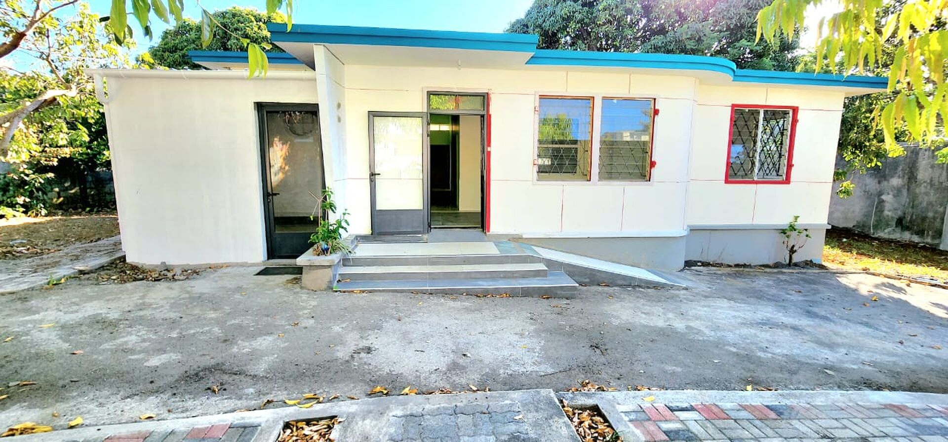 Local commercial location à Quatre Bornes, centre, île Maurice – LexpressProperty.com | 318279 | Ref01