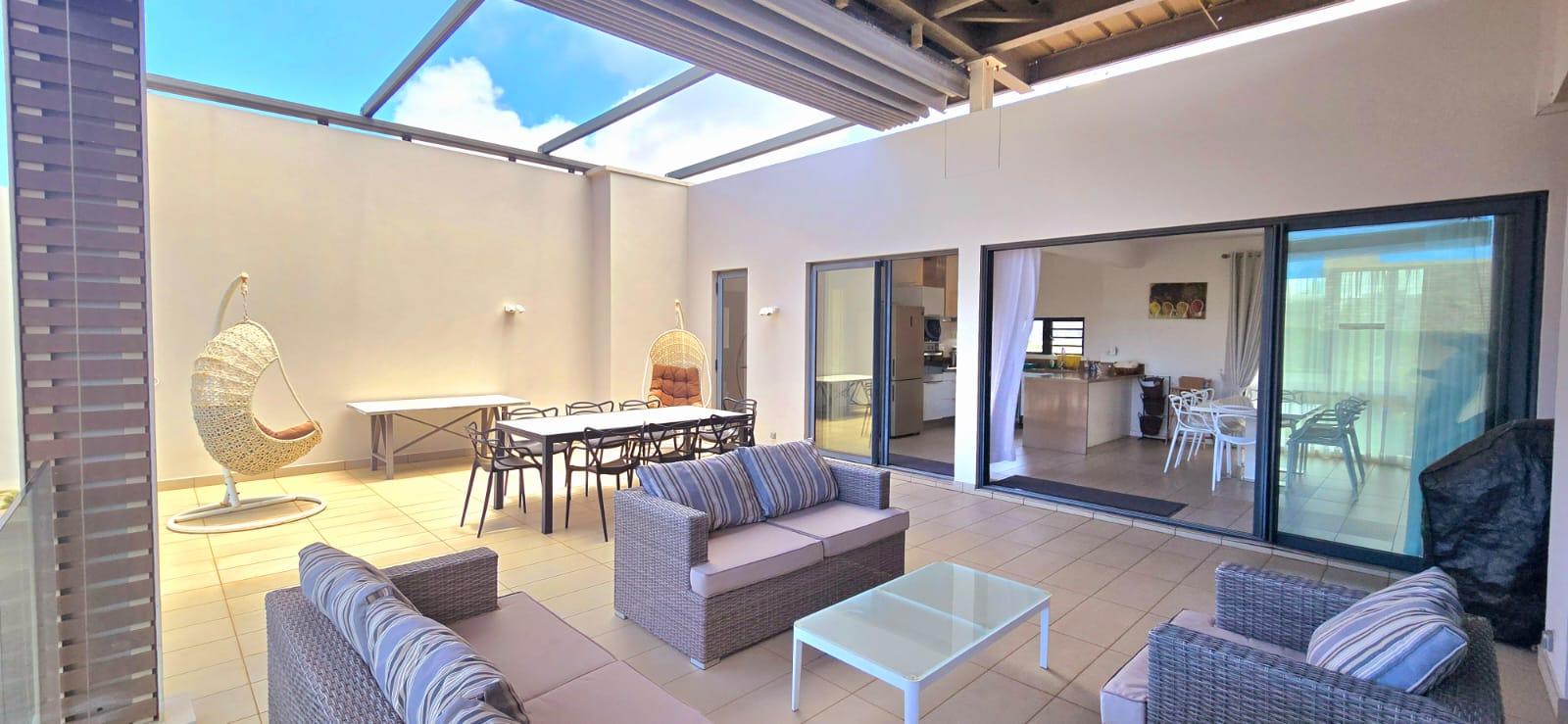 Penthouse of 4 bedrooms for sale in Haute Rive, north, Mauritius – LexpressProperty.com | 672189 | Ref01