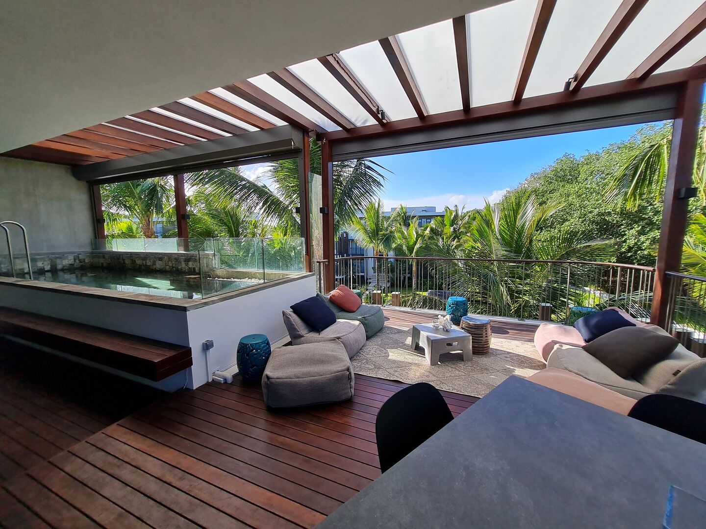 Penthouse of 2 bedrooms for sale in Mon Choisy, north, Mauritius – LexpressProperty.com | 395764 | Ref01