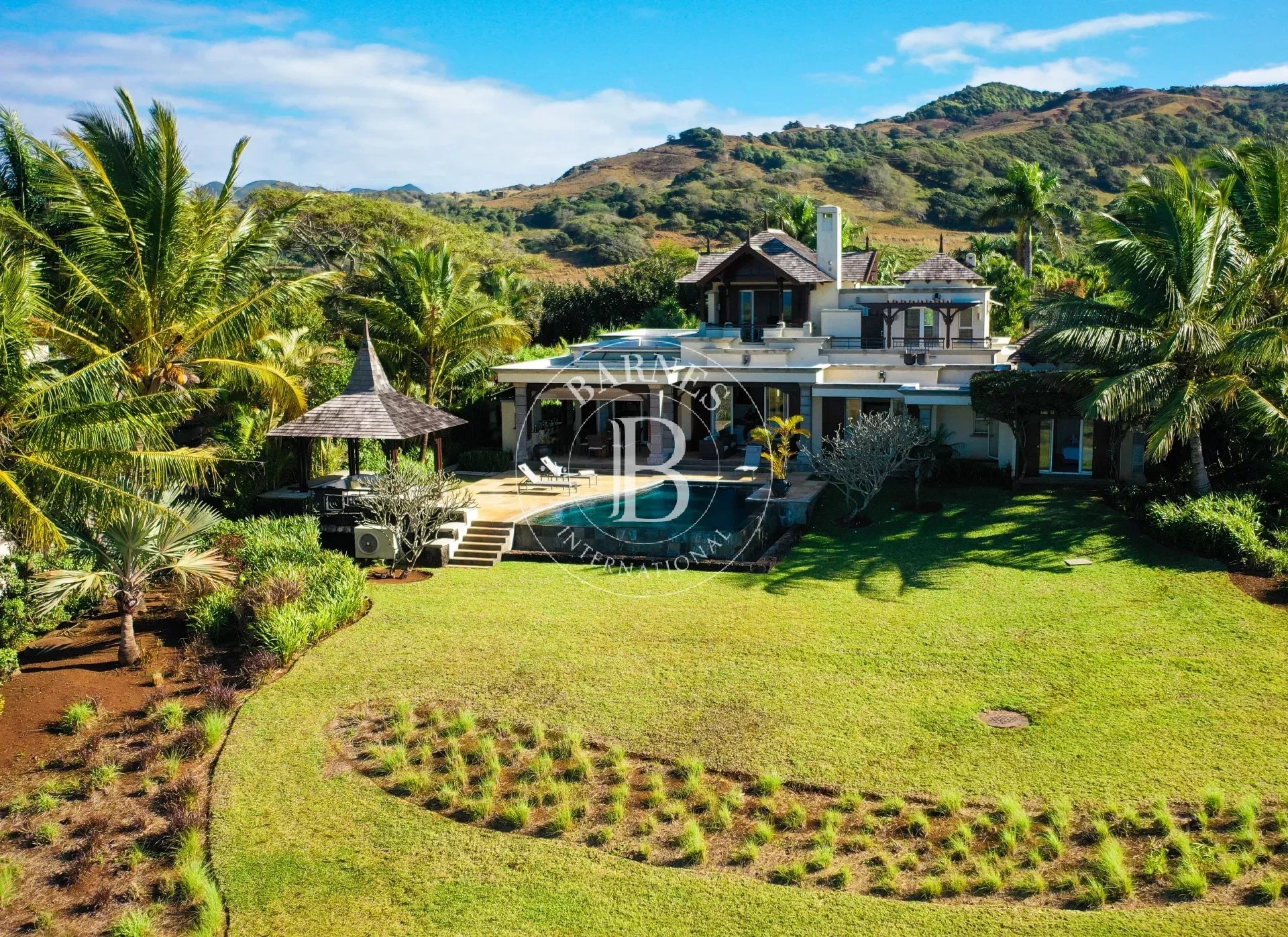Maison / Villa 4 Chambre(s) en vente à Bel Ombre, sud, île Maurice – LexpressProperty.com | 276844 | Ref01
