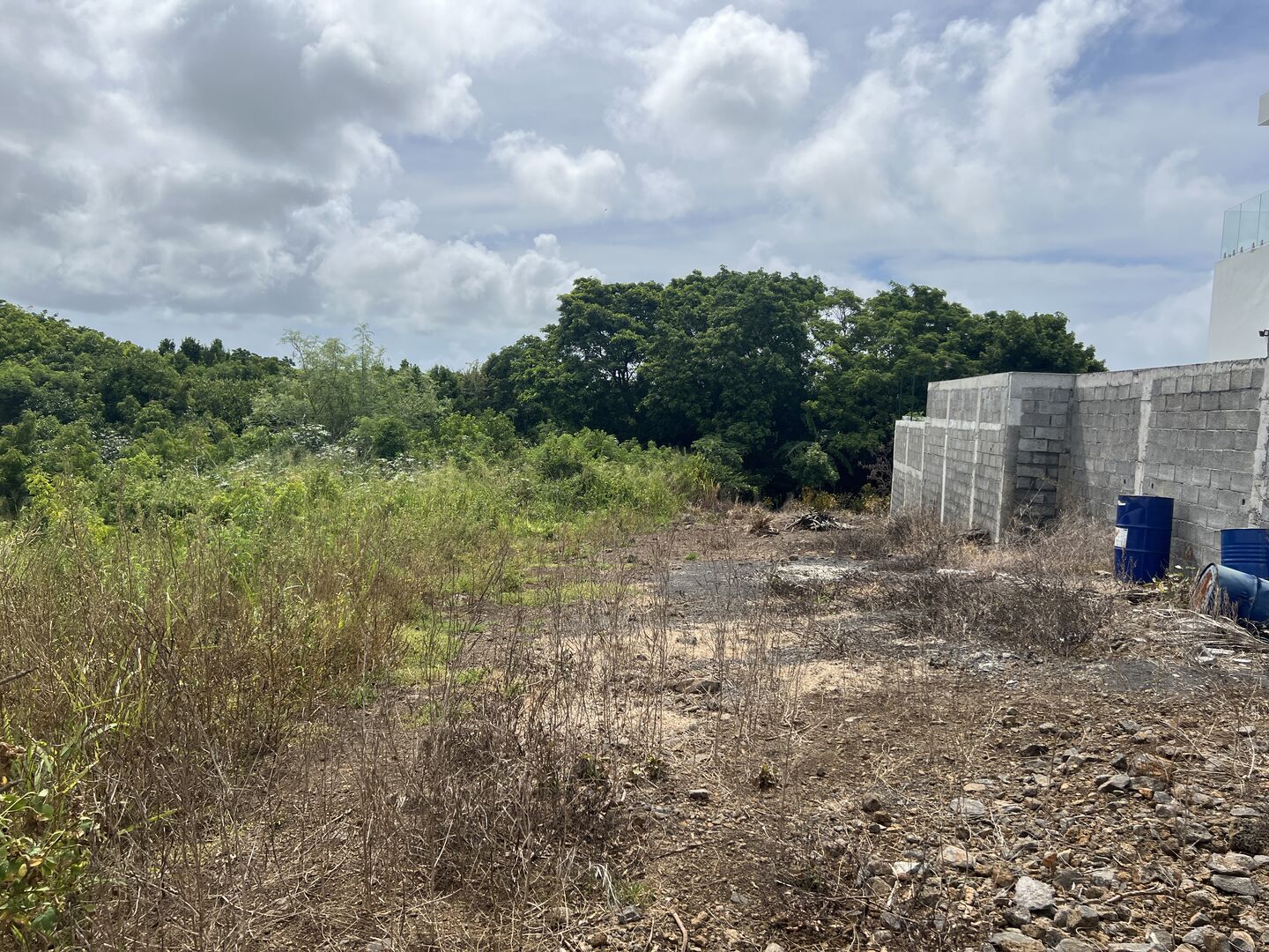 Residential land of 1477 m2 for sale in Roche Terre, north, Mauritius – LexpressProperty.com | 399883 | Ref01