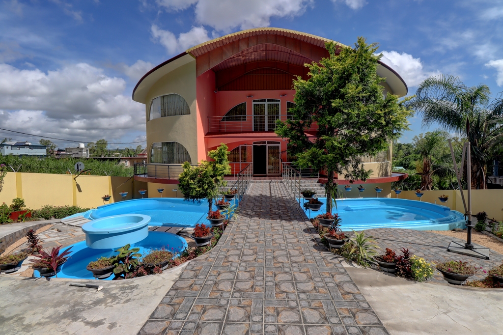 Maison / Villa 5 Chambre(s) en vente à Moka, centre, île Maurice – LexpressProperty.com | 400019 | Ref01