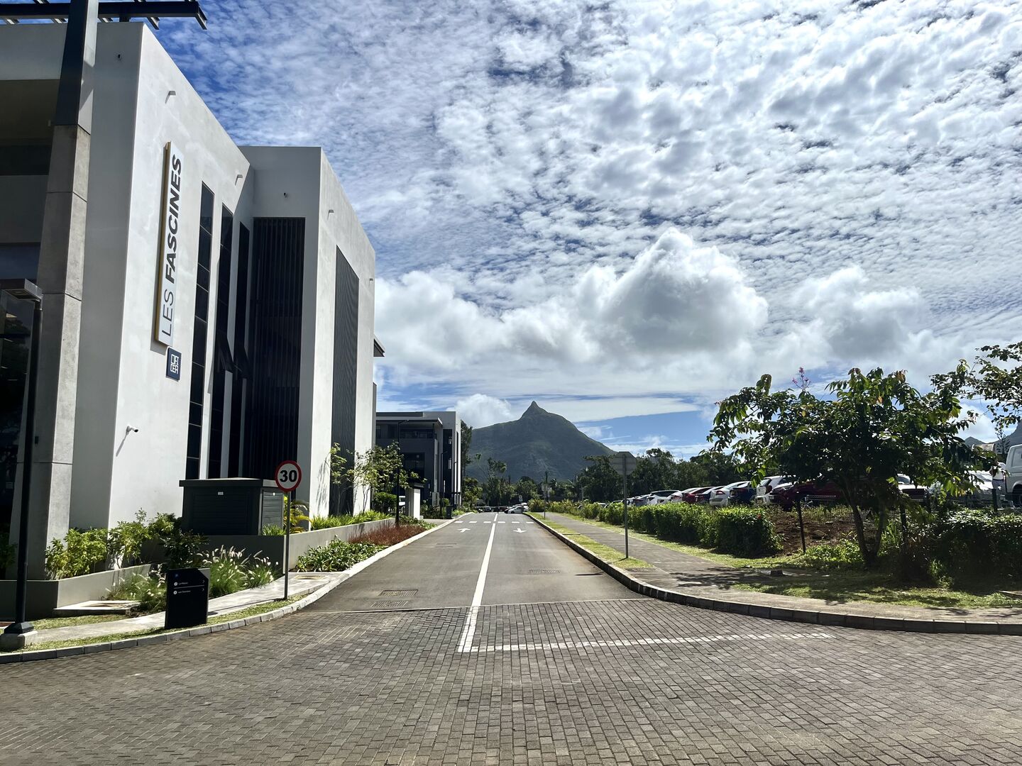 Office for sale in Moka, center, Mauritius – LexpressProperty.com | 402729 | Ref01