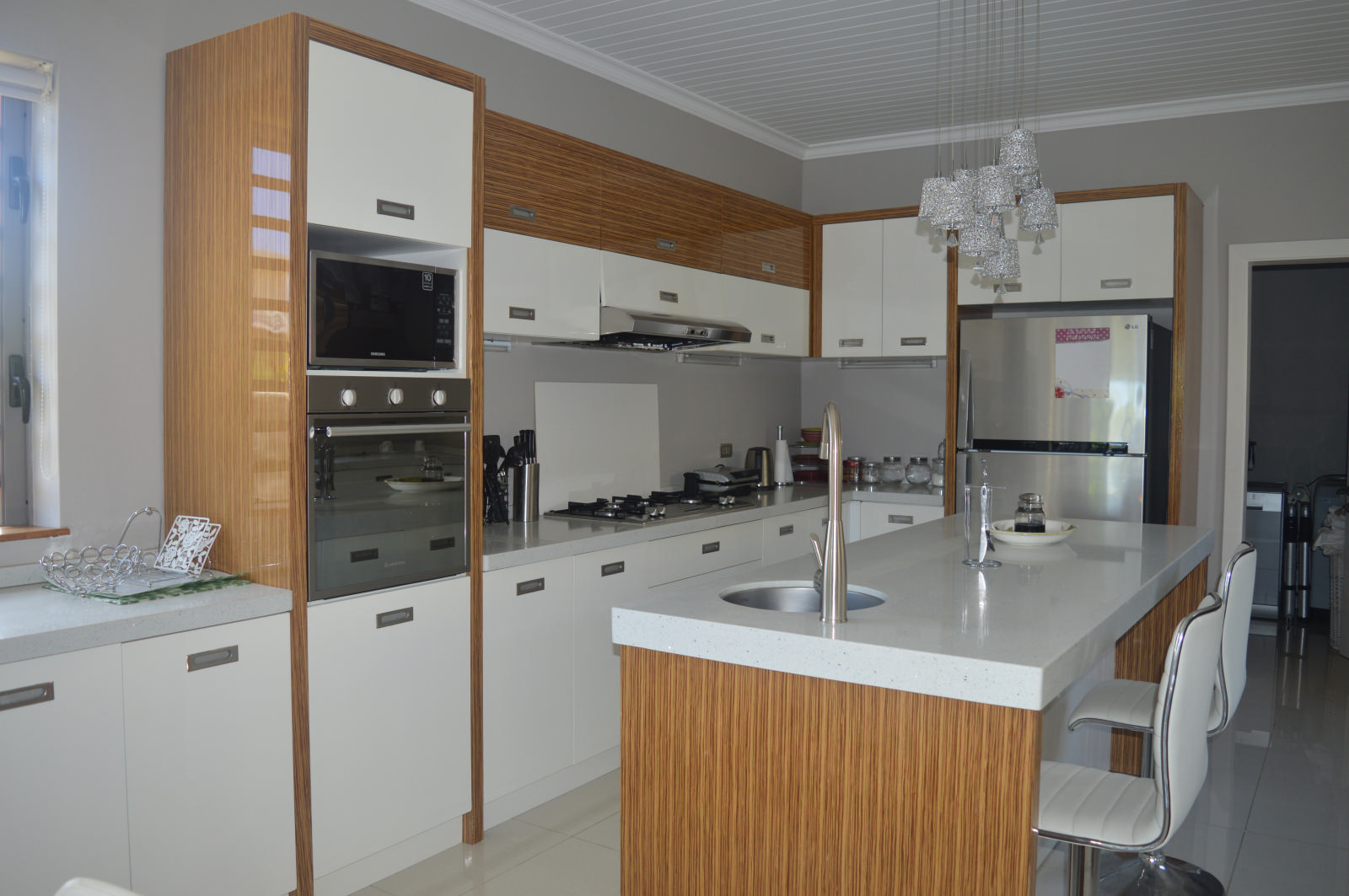 Maison / Villa 4 Chambre(s) en location à Tamarin, ouest, île Maurice – LexpressProperty.com | 191727 | Ref01