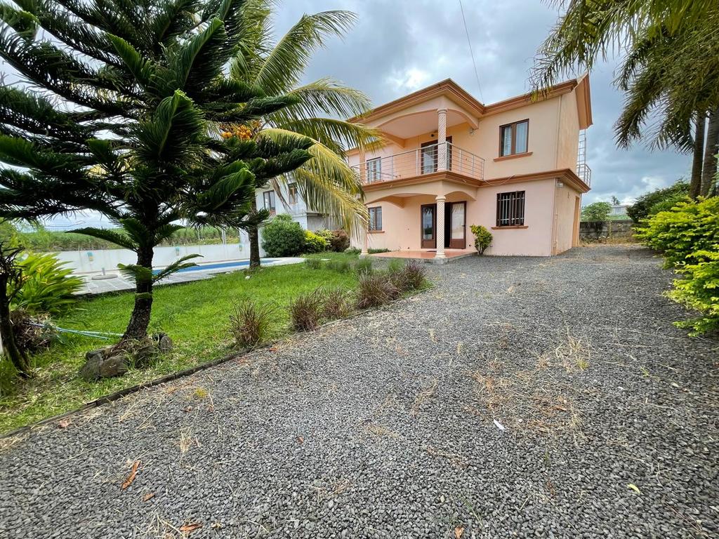 House / Villa of 3 bedrooms for sale in Trois Boutiques, south, Mauritius – LexpressProperty.com | 501614 | Ref01