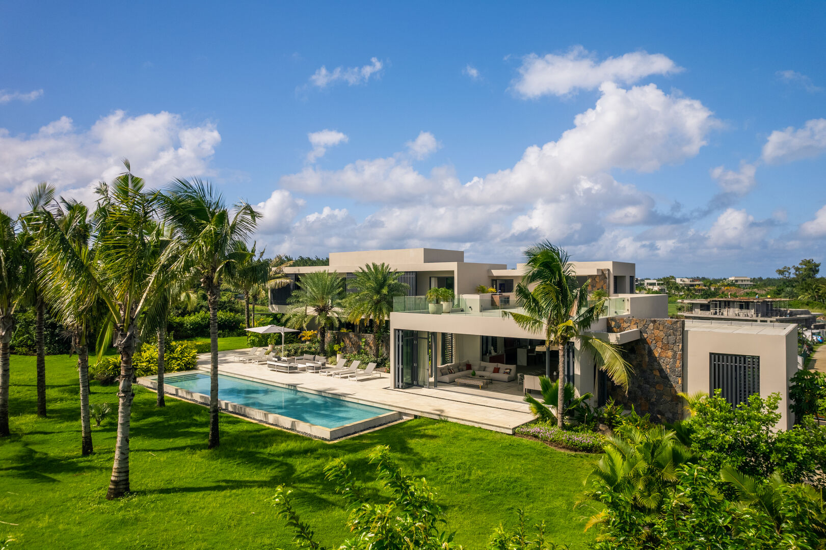 Maison / Villa 5 Chambre(s) en vente à Beau Champ, est, île Maurice – LexpressProperty.com | 502206 | Ref01