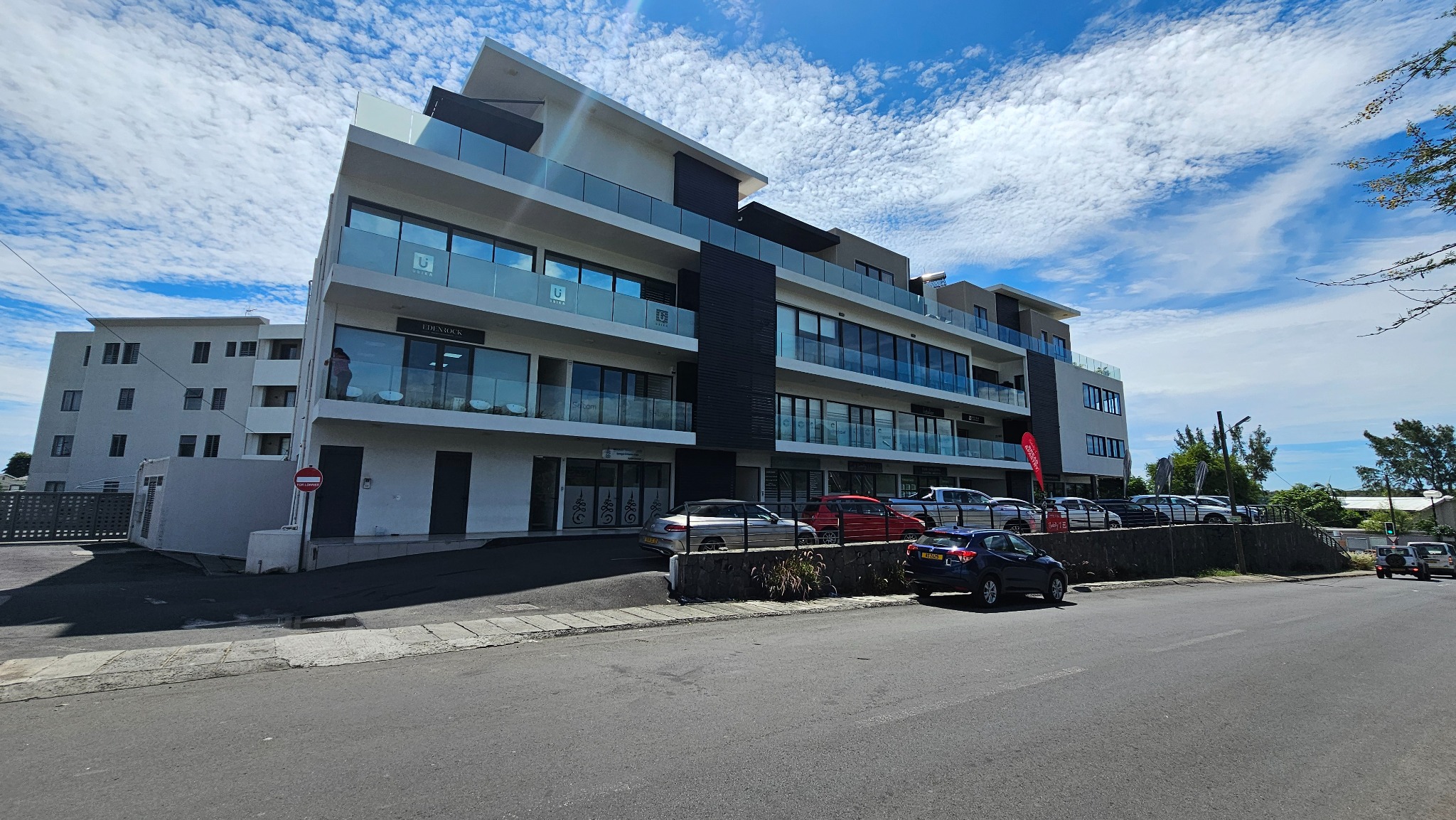 Bureau vente à Tamarin, ouest, île Maurice – LexpressProperty.com | 502057 | Ref01