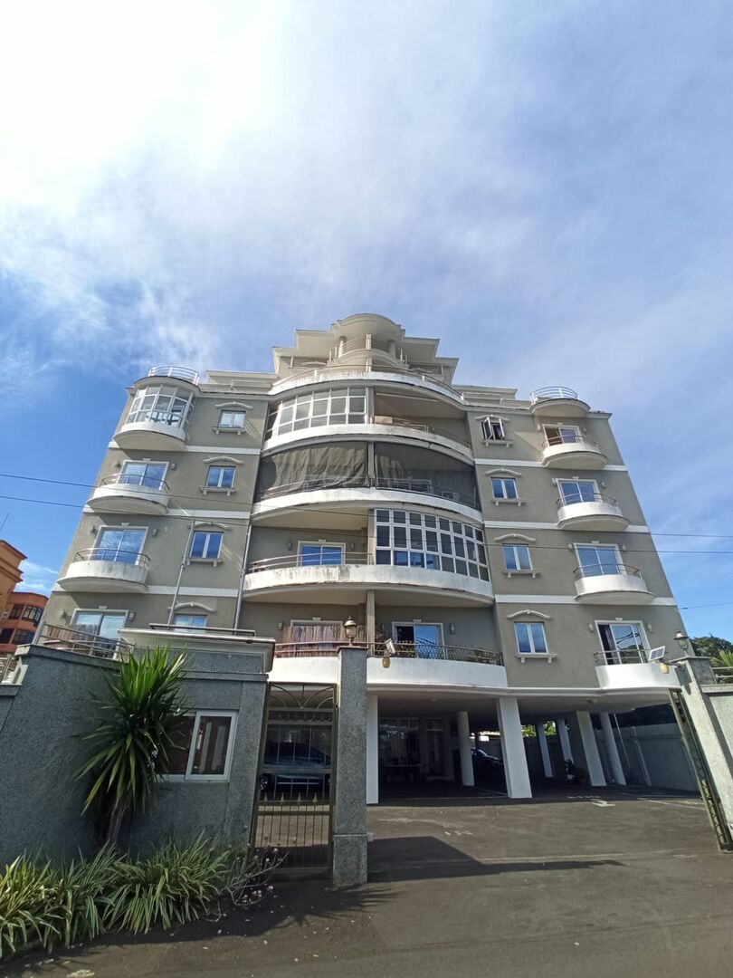 Penthouse 4 Chambre(s) en vente à Quatre Bornes, centre, île Maurice – LexpressProperty.com | 508449 | Ref01