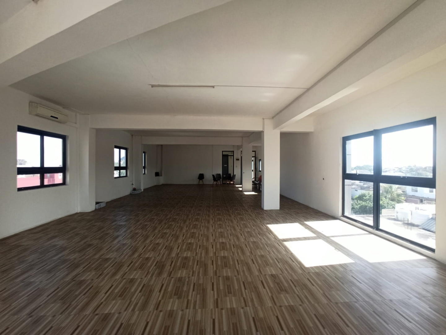 Local commercial location à Quatre Bornes, centre, île Maurice – LexpressProperty.com | 508765 | Ref01