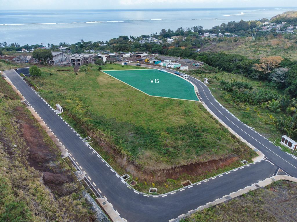 Residential land of 2126 m2 for sale in Baie du Cap, south, Mauritius – LexpressProperty.com | 509639 | Ref01