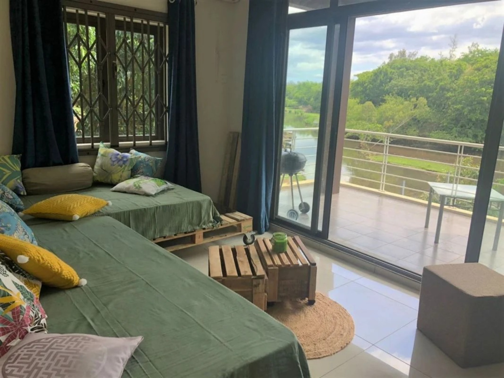 Apartment of 3 bedrooms for rent in Flic en Flac, west, Mauritius – LexpressProperty.com | 516862 | Ref01