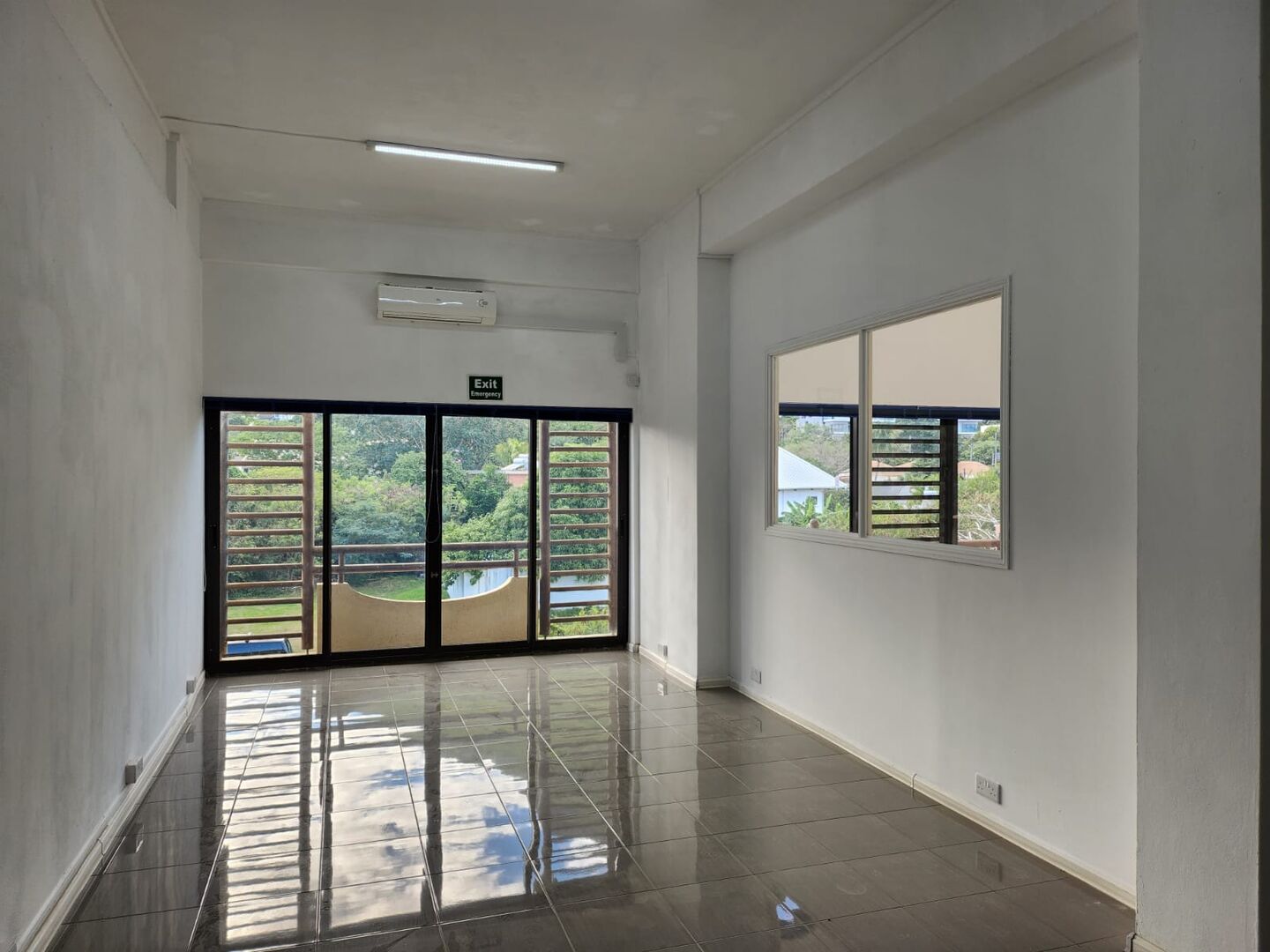 Bureau location à Tamarin, ouest, île Maurice – LexpressProperty.com | 386242 | Ref01