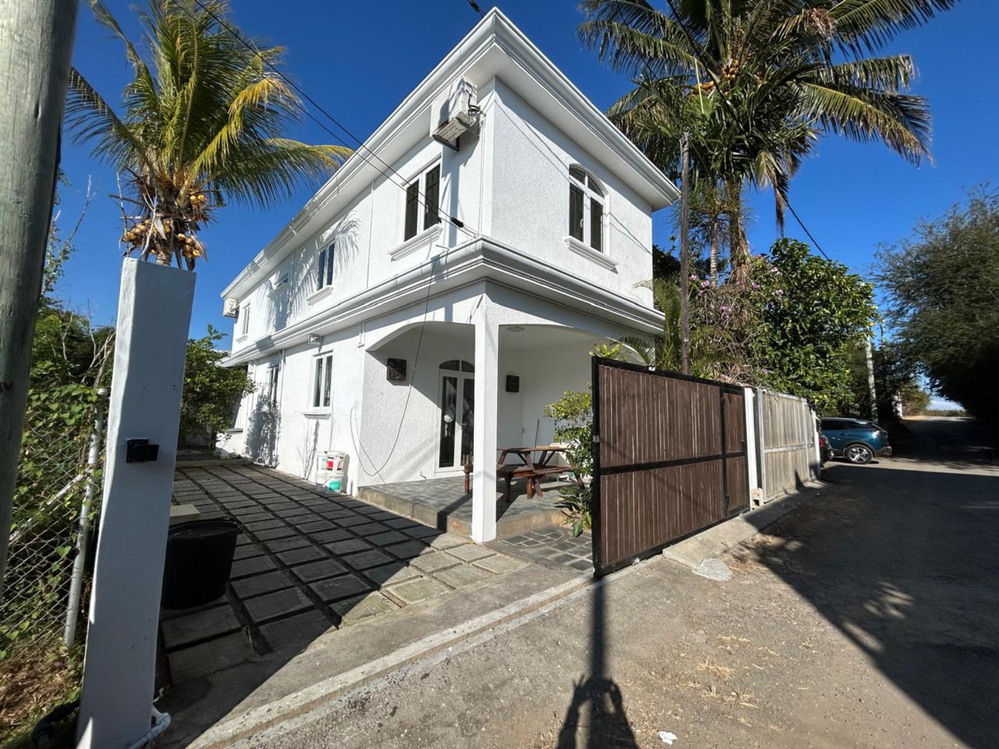 Townhouse / Duplex of 3 bedrooms for rent in Cap Malheureux, north, Mauritius – LexpressProperty.com | 524220 | Ref01